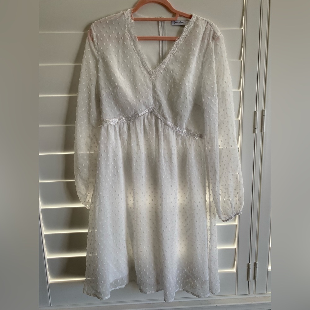 Jasambac medium white dress